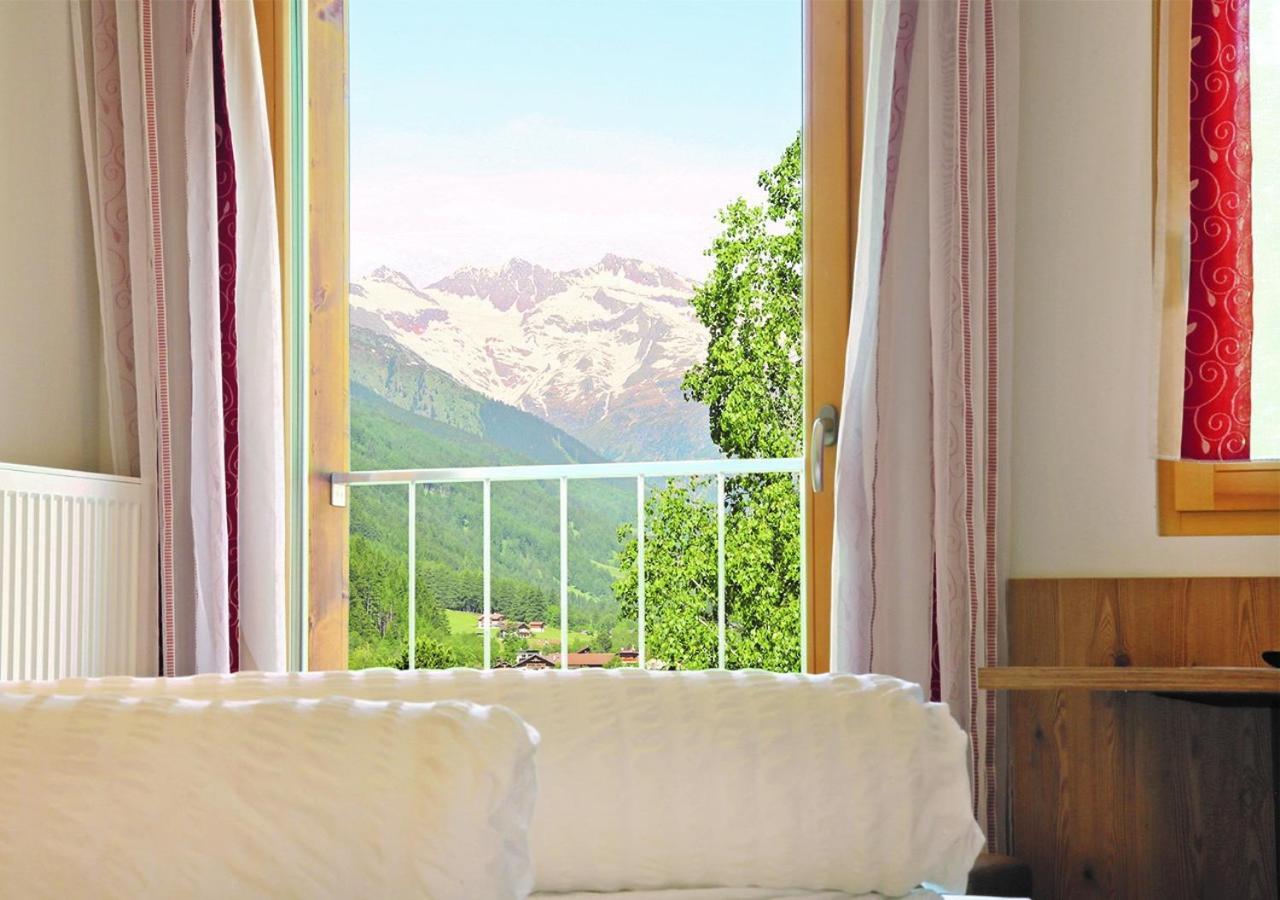 Pension Alpenhof B&B คอลเลอิซาร์โค ภายนอก รูปภาพ
