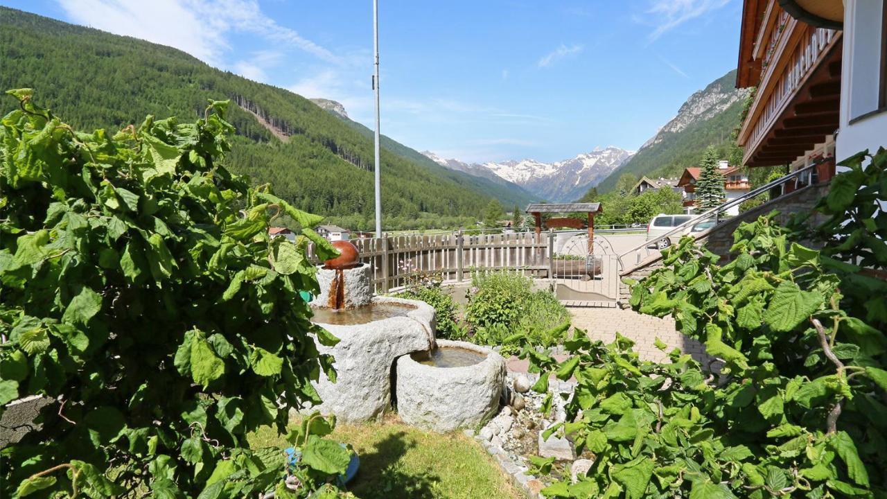 Pension Alpenhof B&B คอลเลอิซาร์โค ภายนอก รูปภาพ