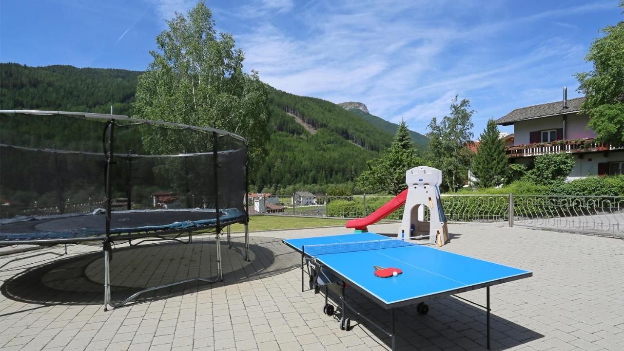 Pension Alpenhof B&B คอลเลอิซาร์โค ภายนอก รูปภาพ