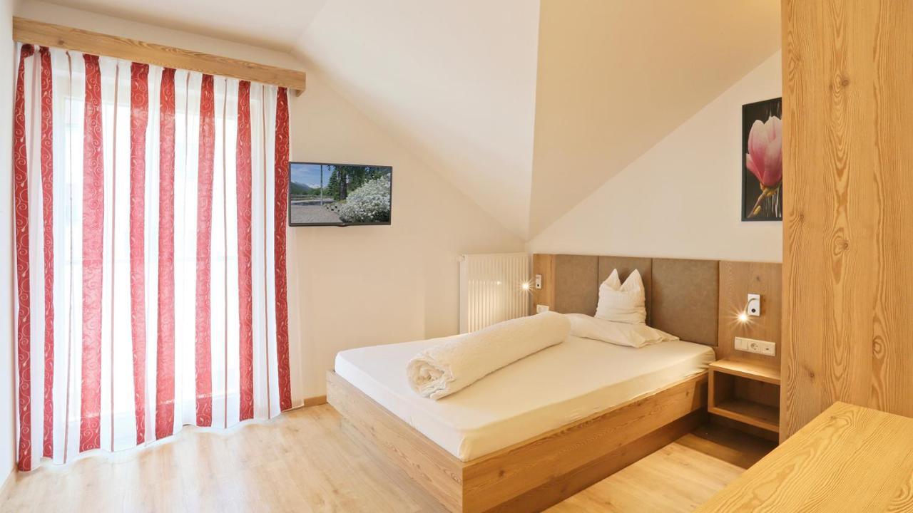 Pension Alpenhof B&B คอลเลอิซาร์โค ภายนอก รูปภาพ