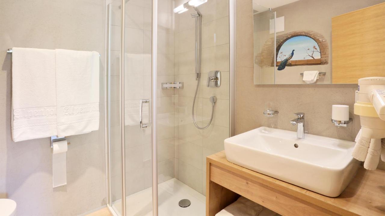 Pension Alpenhof B&B คอลเลอิซาร์โค ภายนอก รูปภาพ