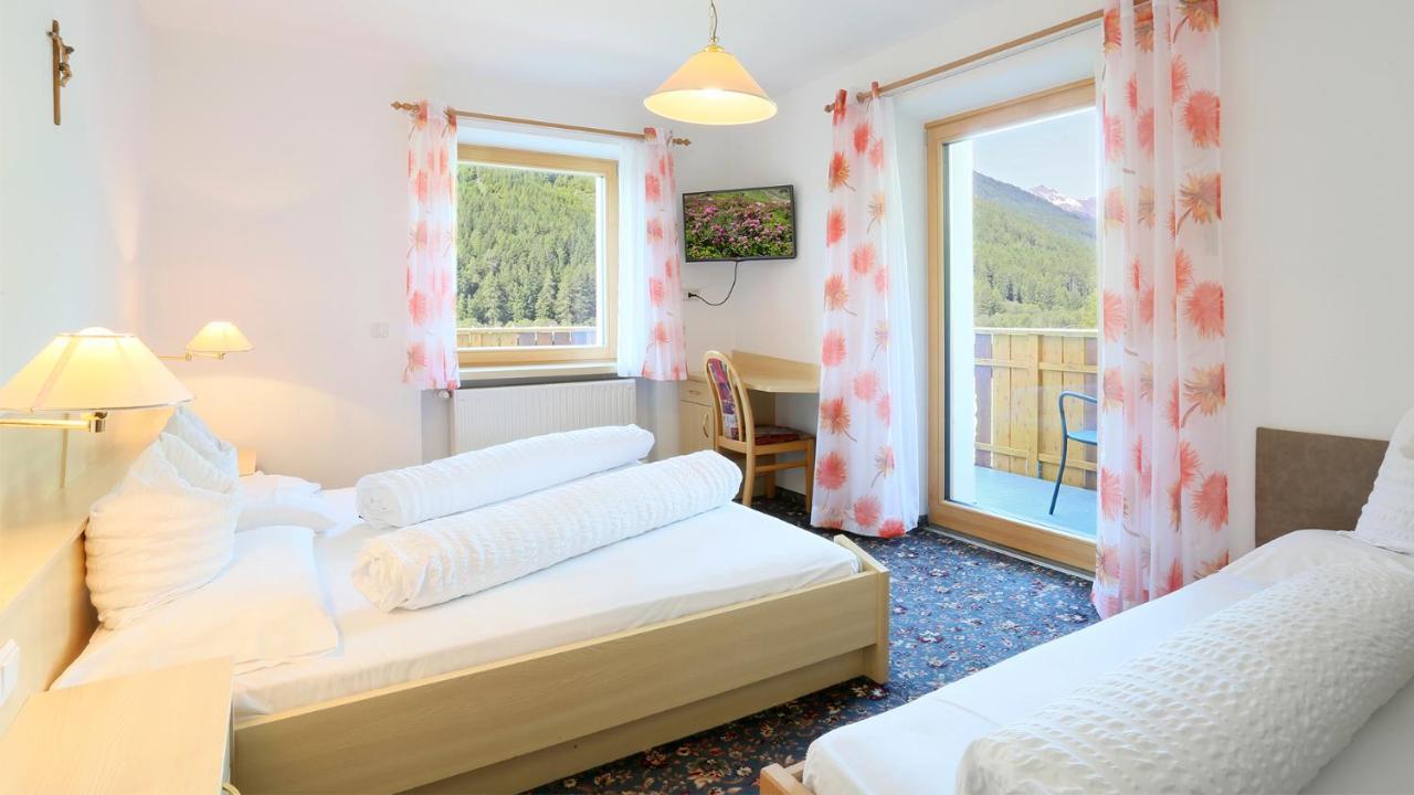 Pension Alpenhof B&B คอลเลอิซาร์โค ภายนอก รูปภาพ