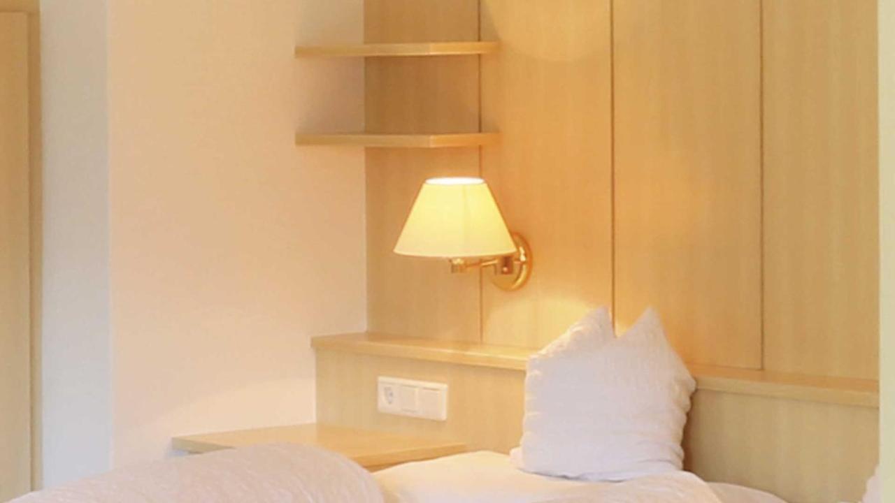 Pension Alpenhof B&B คอลเลอิซาร์โค ภายนอก รูปภาพ