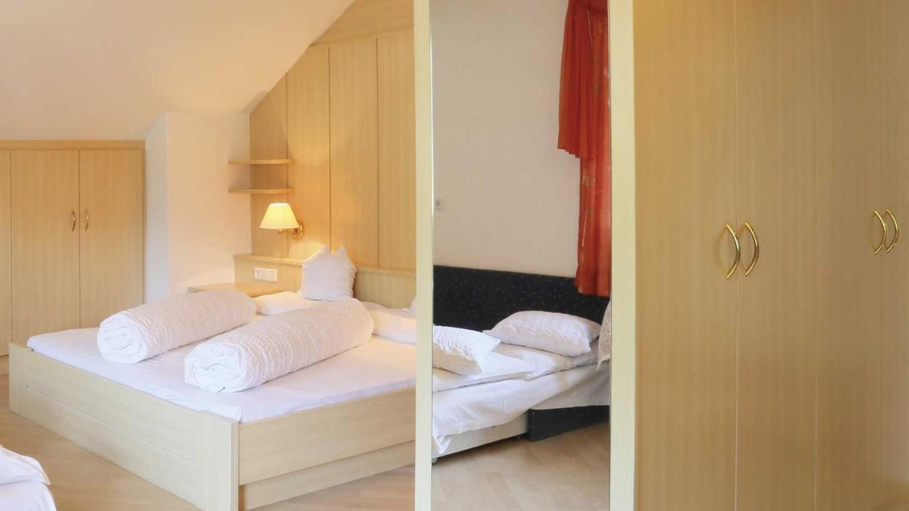 Pension Alpenhof B&B คอลเลอิซาร์โค ภายนอก รูปภาพ